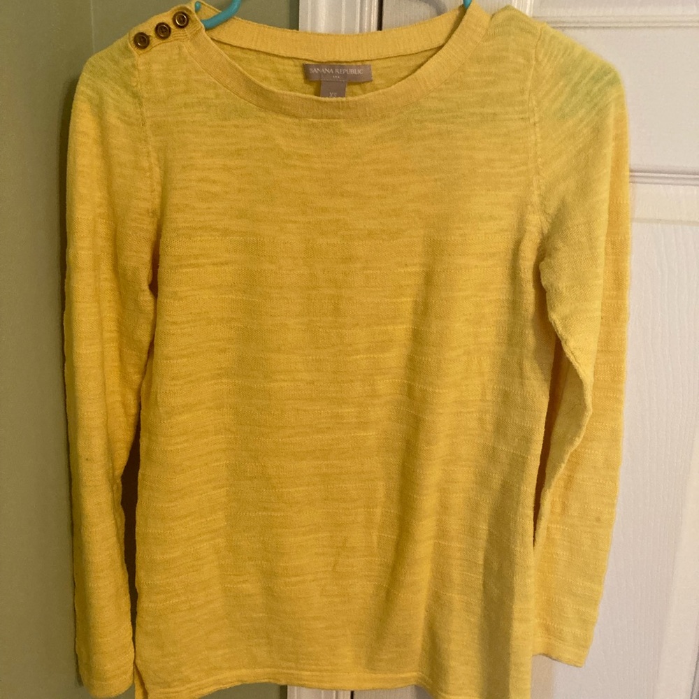 Banana Republic Women’s XS Yellow Sweater with Button Detail